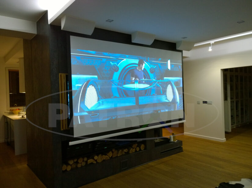 Kino domowe oparte na zastosowaniu głośników naściennych – czy warto?